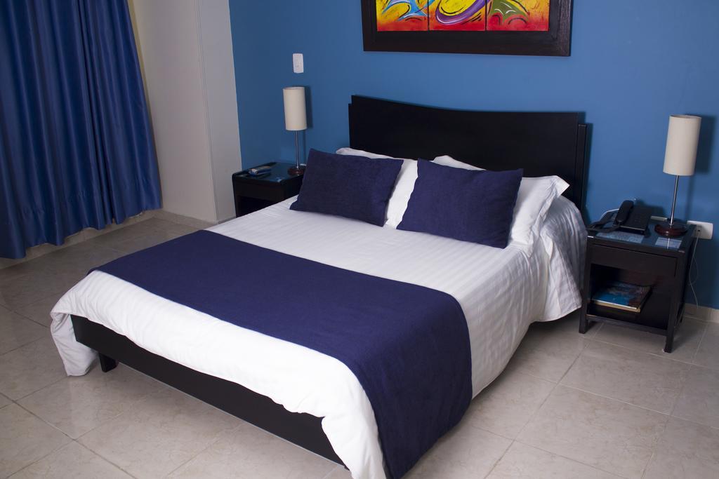 Hotel Plazuela Real Bucaramanga Oda fotoğraf